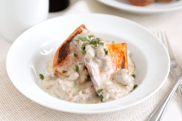 Mastering Country Sausage Gravy: Flour vs. Cornstarch Thickening
